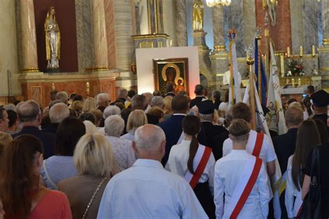 Maryja W Sercach Z Pokolenia Na Pokolenie Nawiedzenie W Parafii W