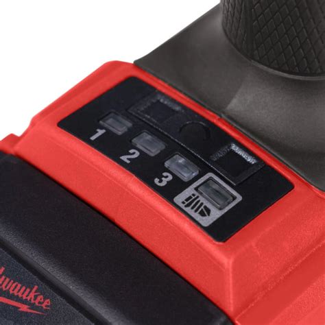 Шуруповерт аккумуляторный 1/4" HEX MILWAUKEE, M18 FID3-0X, 226Нм ...