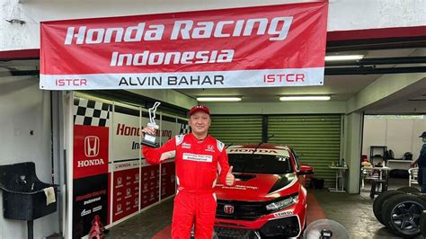 Alvin Bahar Juara Kejurnas ISTCR 3600