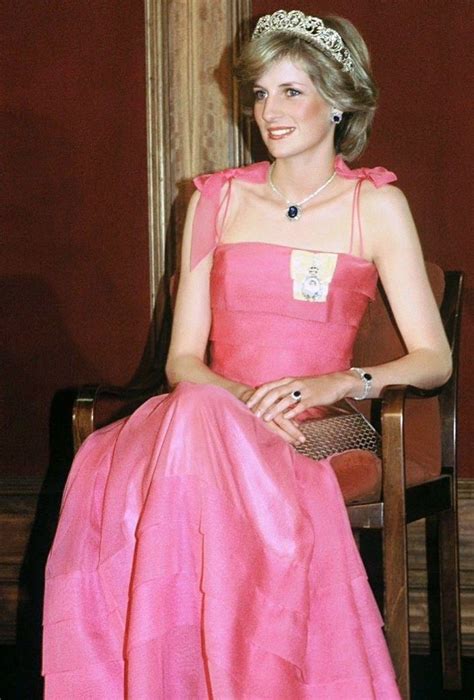 50 Of Princess Diana S Most Amazing Gowns Of All Time Artofit