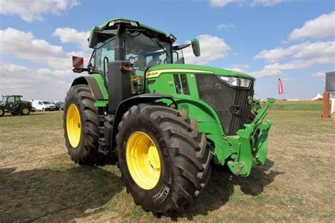 Fiche Technique John Deere 7R 330 2019