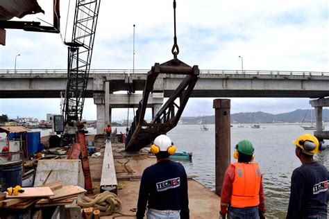 Mantenimiento Y Pruebas Se Hacen En Puente De Bah A Car Quez Ecuador