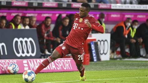 Mercato Bayern quatre clubs tâtent le terrain pour Bouna Sarr