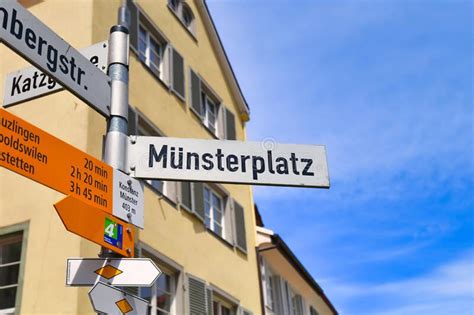 Cartel De La Ruta De Alemania De Konstanz Que Dice Munsterplatz Una