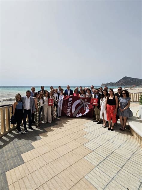 Turisme Otorga La Bandera Qualitur A Playas Y Calas