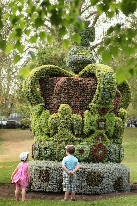 17 Best images about Hedge art on Pinterest | Disney, Gardens and Maze