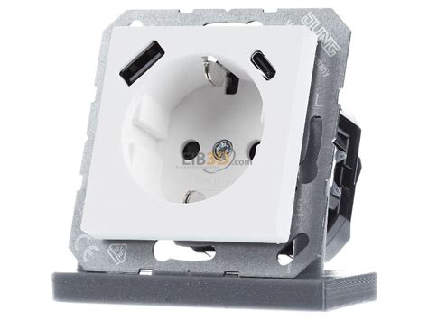 eibmarkt.com - Socket outlet (receptacle) A1520-15CAWWM