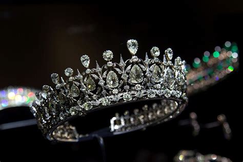 Queen Victorias Dazzling Jewels Go On Display In London Jewelry