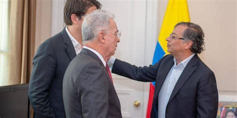 El Tinto De Petro Y Uribe Cambiar El Rumbo De La Reforma De La Salud