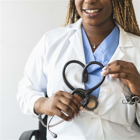 Country Music Legend Kept Engagement a Secret: Here's Why - Parade