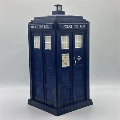 DOCTOR WHO FIGURE First Doctor Tardis - Original Release Classic Tardis ...