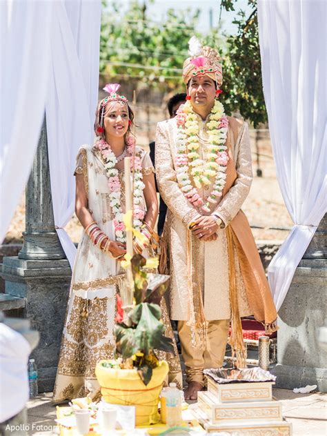 Adorable Capture Of Indian Bride And Groom Photo 192638