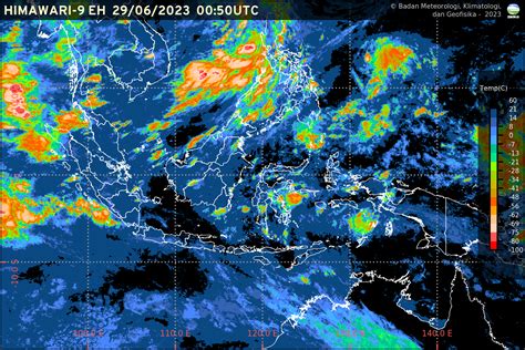 Bmkg Imbau Waspadai Potensi Gelombang Tinggi Hingga Enam Meter