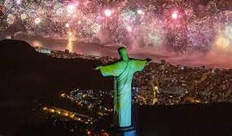 Réveillon do Rio terá este ano Caetano Ivete Sangalo e Bethânia Já é