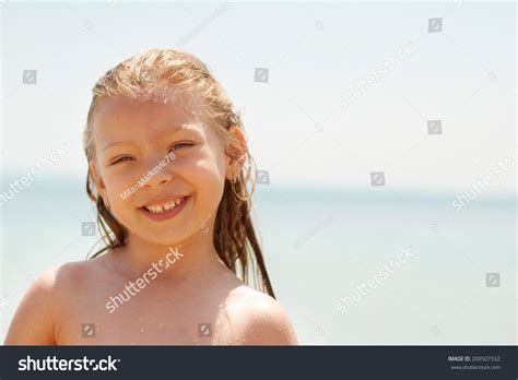 Portrait Cute Little Girl Beach Stock Photo 209507332 Shutterstock