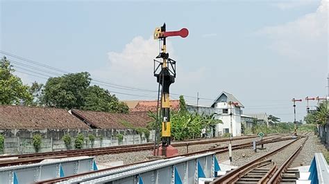 LIVE STREAMING HUNTING LOKOMOTIF VINTAGE KA SRITANJUNG DI STASIUN