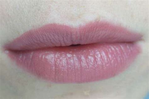Test Lippenstift Trend It Up Ultra Wear Nude Pen Shine Farbe