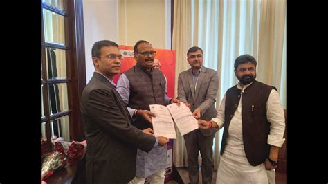 Ahead Of Gis Hyderabad Investors Hail Up Govt Policies Ink Mous