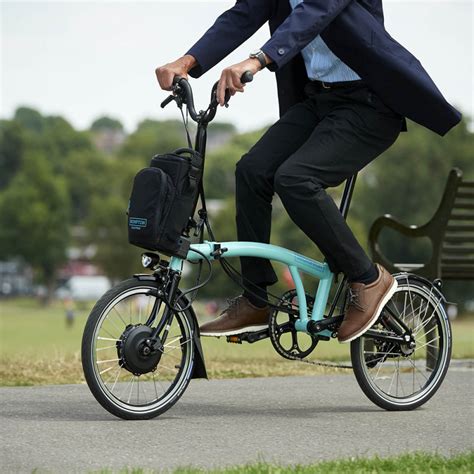 Le vélo pliant électrique Brompton est chez Cyclable