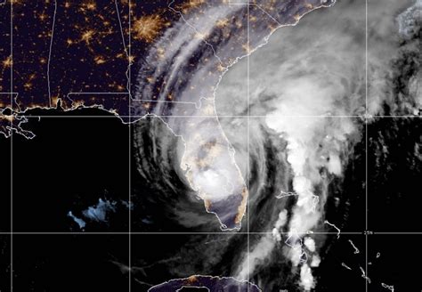 Huracán Ian Toca Tierra En Florida Como Un Ciclón De Categoría 4 La Gaceta