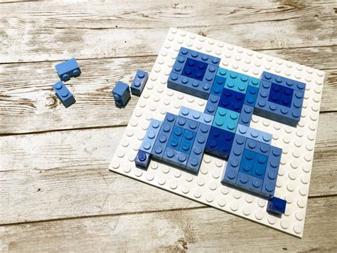 Create a Monochromatic LEGO Mosaic - Little Bins for Little Hands