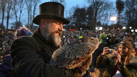 Groundhog Day: Punxsutawney Phil gives weather prediction for 2024 | US ...