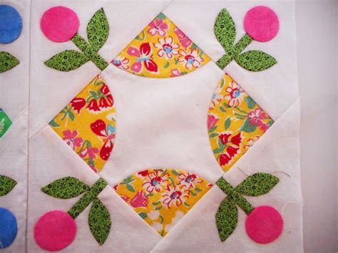 Pinkadot Quilts A New Old Project And The Baby Shower Applique