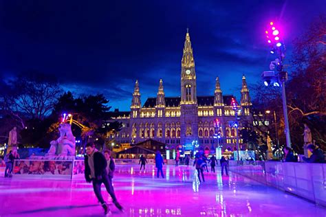 Der Wiener Eistraum eröffnet heuer schon am 24 Dezember 1000things