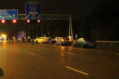 Vrouw Omgekomen Bij Groot Ongeval Op Snelweg Rijksweg A In Nieuwegein