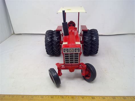 CASE IH MODEL TRACTOR - Schmalz Auctions