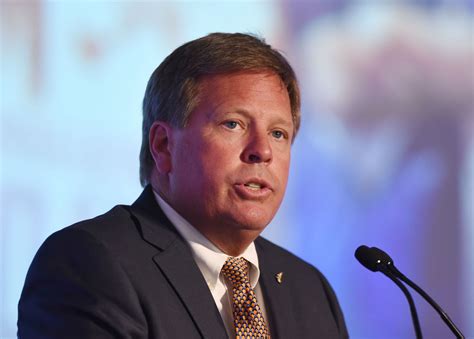 Video: Jim McElwain gets emotional in responding to question about ...