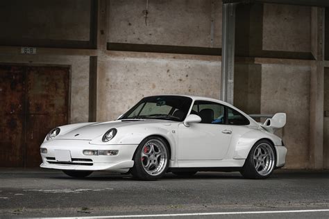 Sample the Best of the 993 Porsche 911 at RM Sotheby’s 2017 Monterey Sale