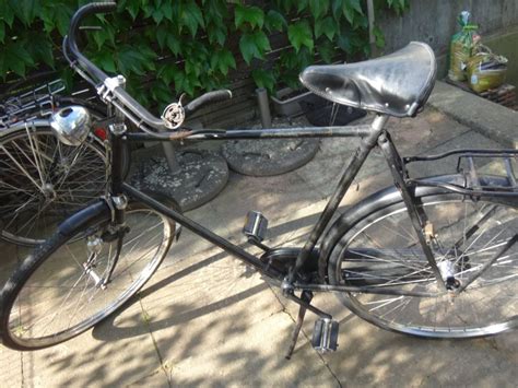 Antikes Oldtimer Fahrrad Velo für sehr grosse Herren Kaufen auf