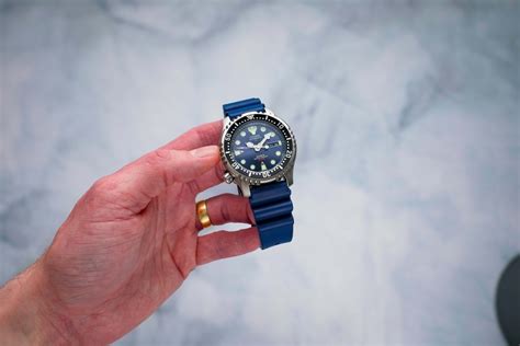 Citizen Promaster Ny0040 Why Is This Diver Still So Popular 30 Years
