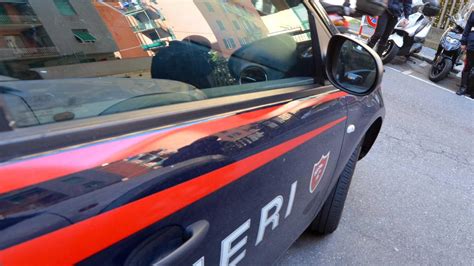 Banda Dei Falsi Incidenti Truffe A Raffica A Genova Anziana Di