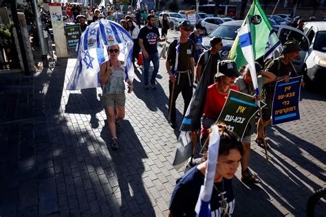 Centenas De Israelitas Marcham Em Dire O A Jerusal M Contra Reforma De