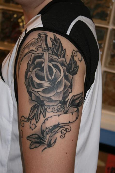 Black Rose Tattoo Designs Ideas Photos Images - Memoir Tattoos