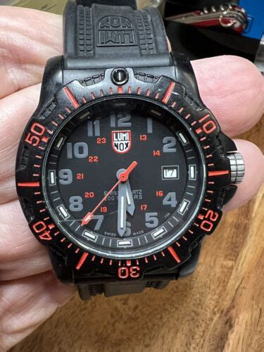 Luminox 8800 Series Navy Seal Black Ops XL 8815 Carbonox Black Red Dial