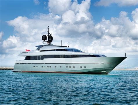NAIA Yacht Photos - Sanlorenzo