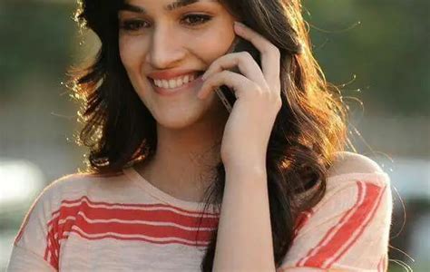 Hot And Beautiful Kriti Sanon Sexy Images 195941 Galleries And Hd Images