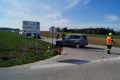 Verkehrsunfall Kreuzung H Rgatter Ff Sipbachzell