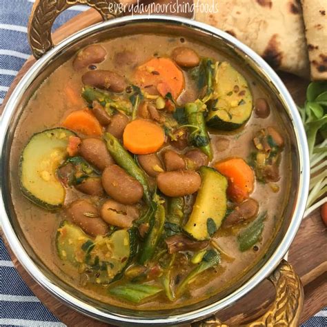 21+ Indian vegetarian dinner ideas + recipes to make at home easily