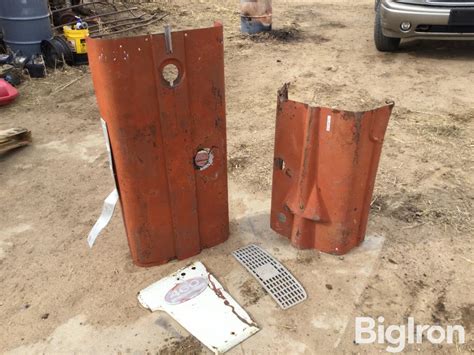 Farmall Tractor Hoods Bigiron Auctions