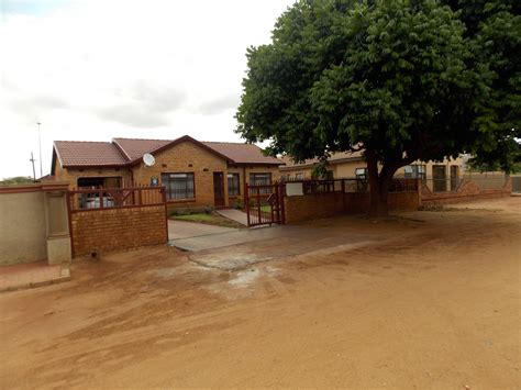 3 Bedroom House For Sale In Lebowakgomo Zone S Remax™ Of Southern Africa