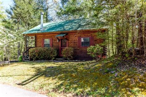 Little Cabin Updated 2019 1 Bedroom Cabin In Townsend With Shared