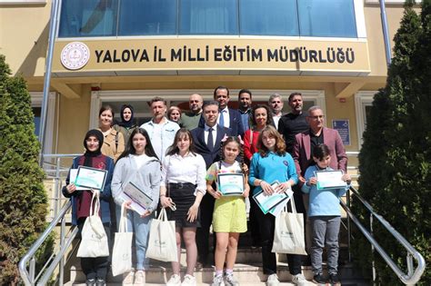 M Ll E T Mden Renc Lere Plaket Yalova Haberci Gazetesi