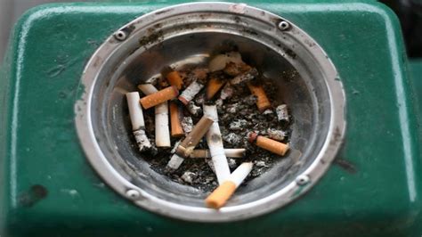 Hawaii Considers Raising Legal Smoking Age To Daily Times