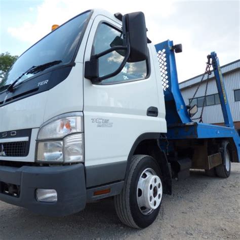 MITSUBISHI FUSO CANTER 7 5 TONNE SKIP LOADER 2011 RJ11 UPL Fleetex