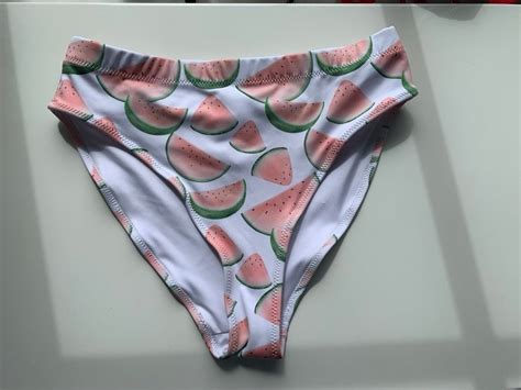 Bikini set vit med vattenmelon mönster storlek Köp på Tradera 687055411