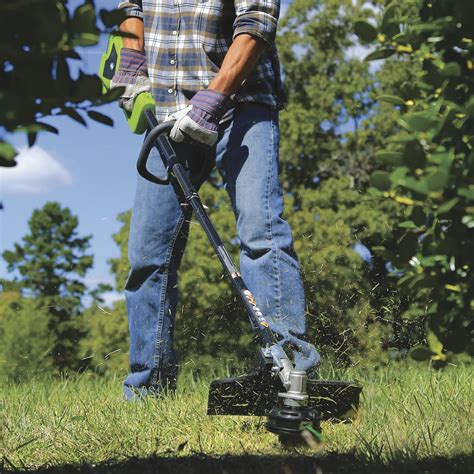 Greenworks G MAX DigiPro 40 Volt Li Ion Cordless String Trimmer 14in